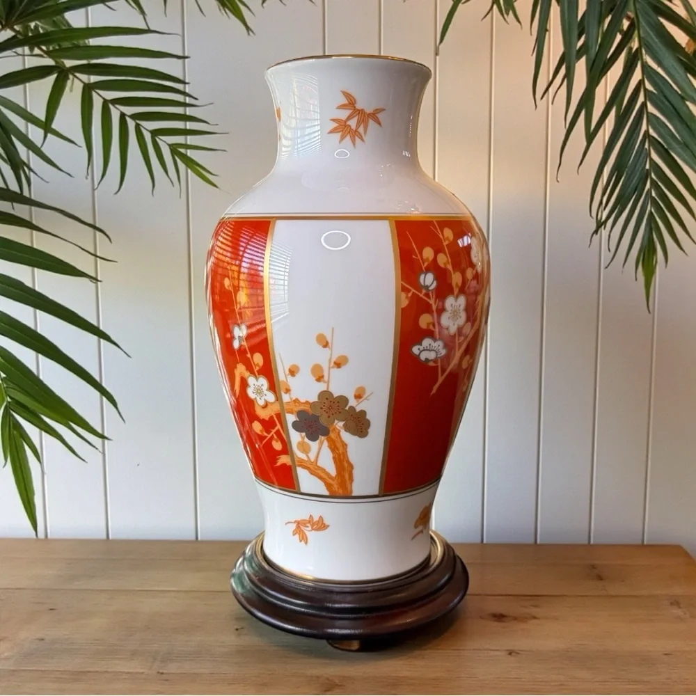 Franklin Porcelain “The Vase of the Noble Plum Blossom” – Limited Edition
